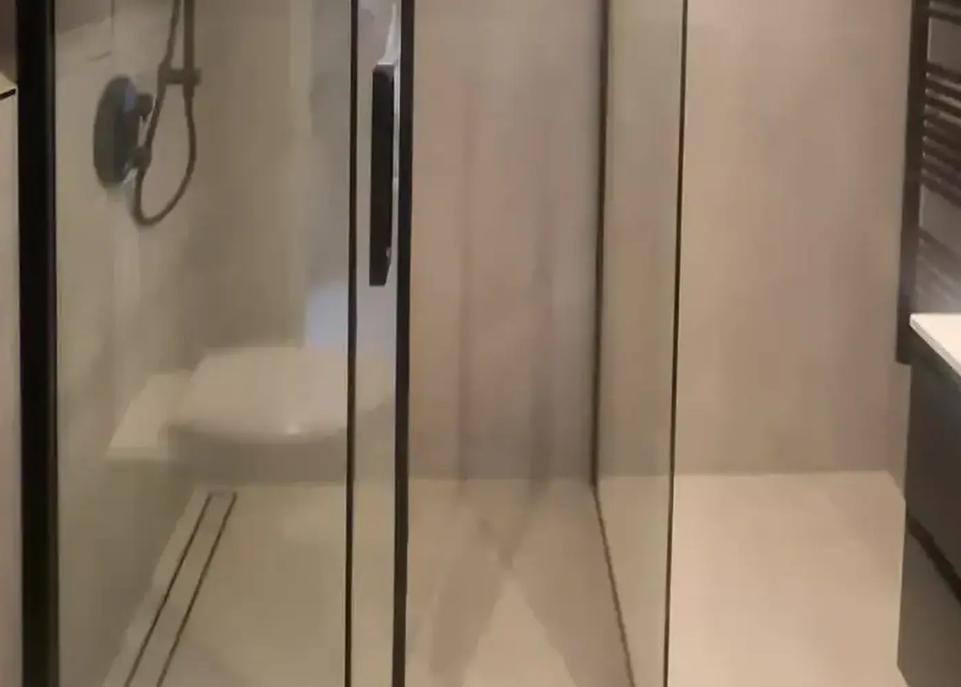Wastafels en meubels binnen Sanitair in Zuid-Holland